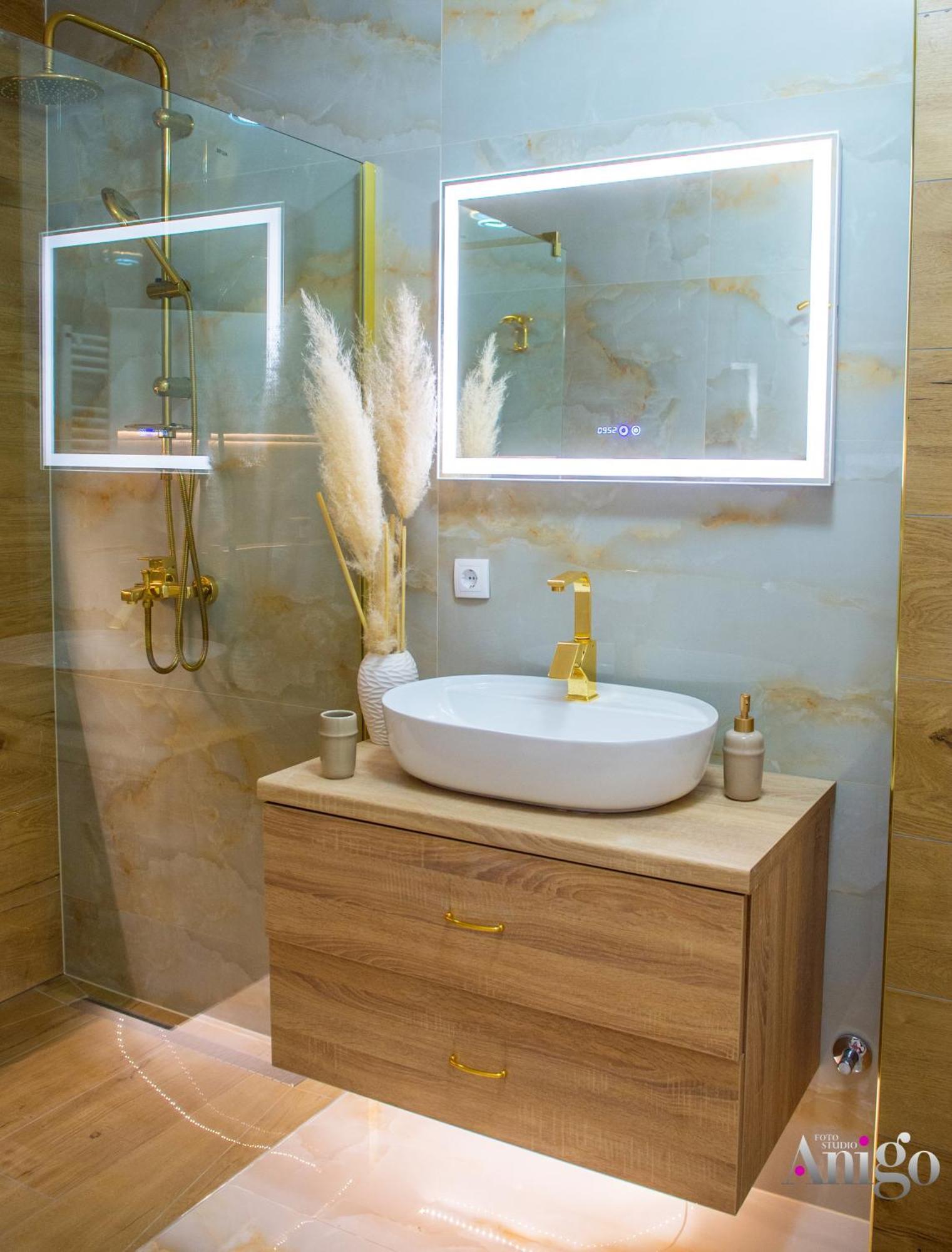 Luxury Apartment Black And Gold Мостар Екстер'єр фото